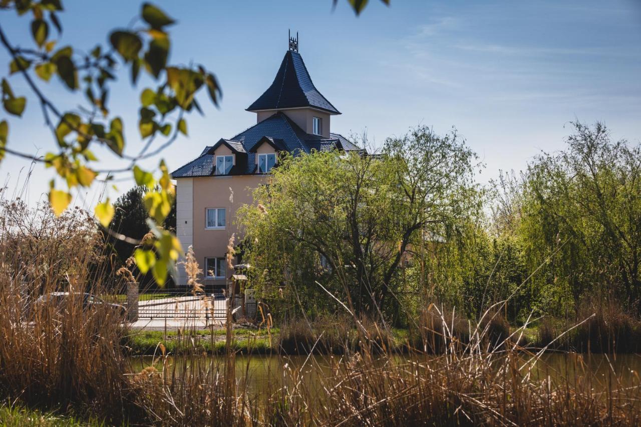 Navigator Hotel Palic Exterior photo